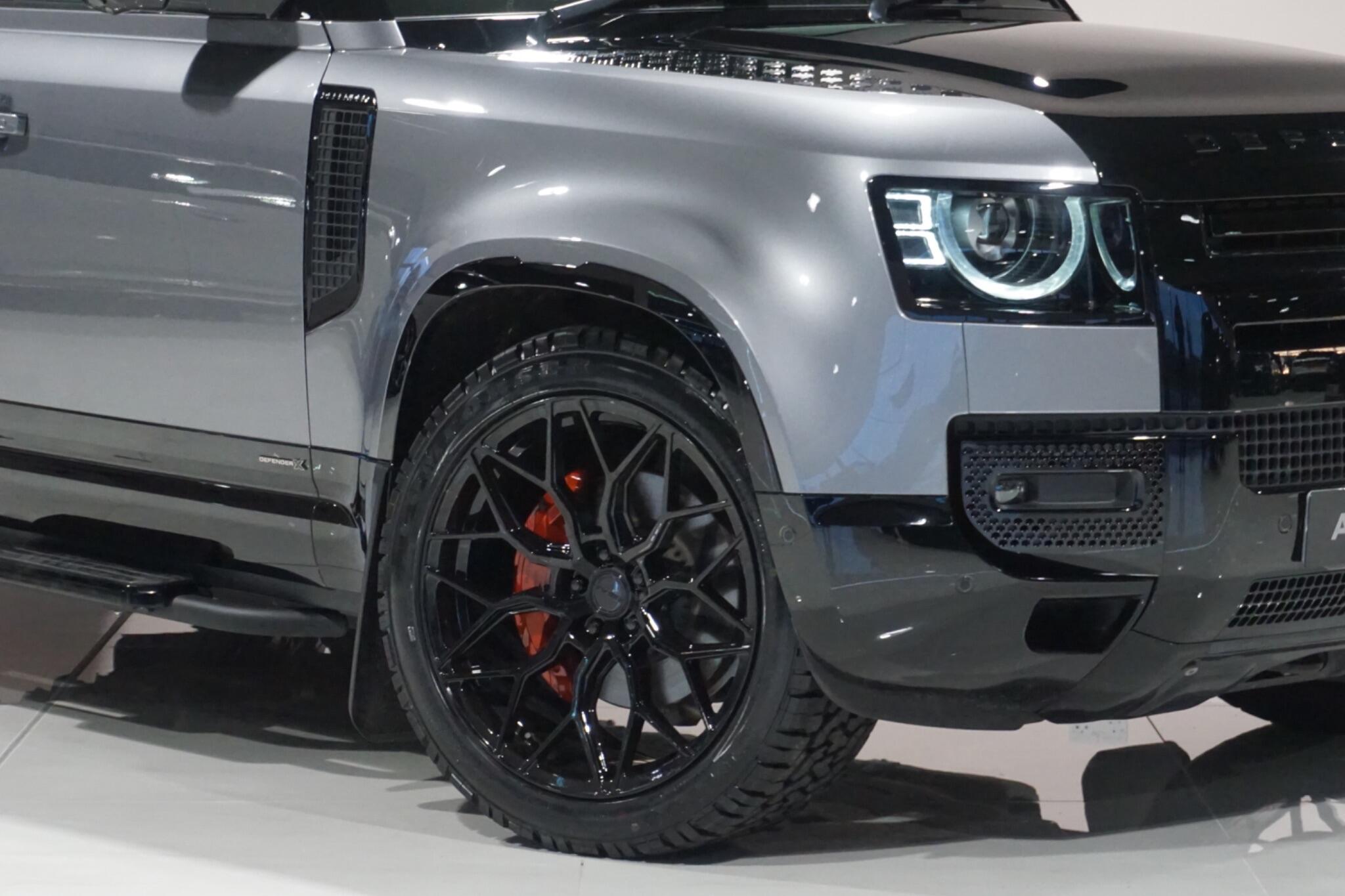 Land Rover Defender 110 3.0 D300 MHEV X SUV 5dr Diesel Auto 4WD Euro 6 (s/s) (300 ps)